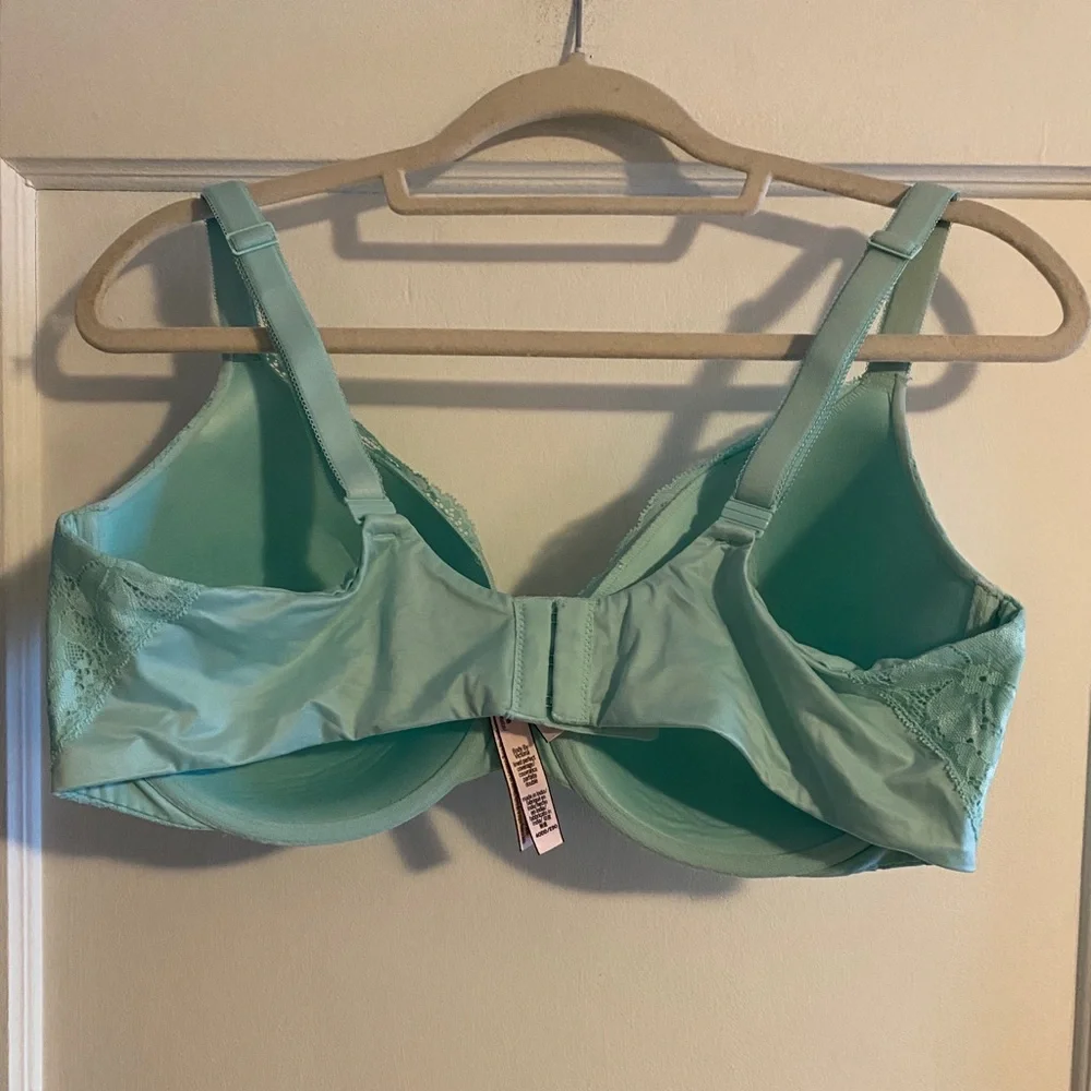 Victoria's Secret Lined Perfect Coverage Lace Mint Bra Size 40DD